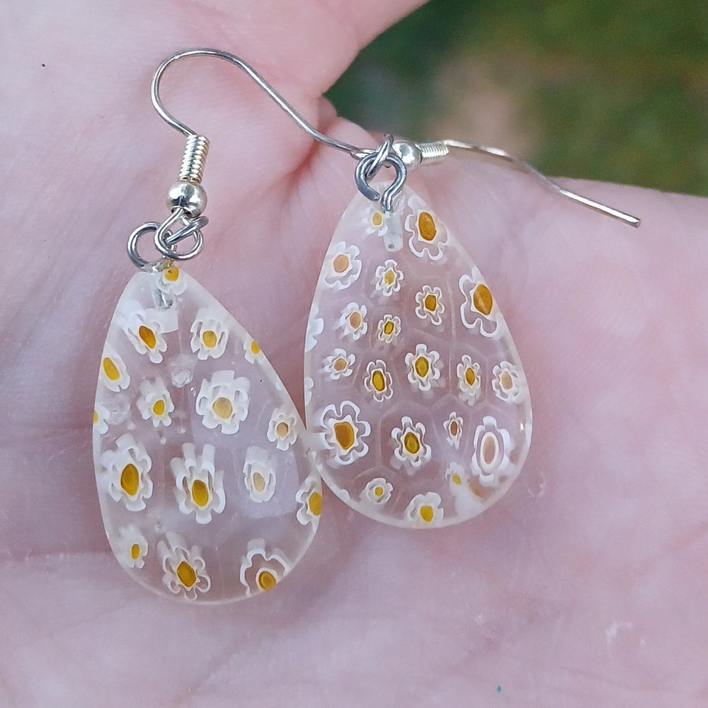*Sale* New Pear Shape Yellow Millefiori Glass Earrings. - Picture 5 of 10